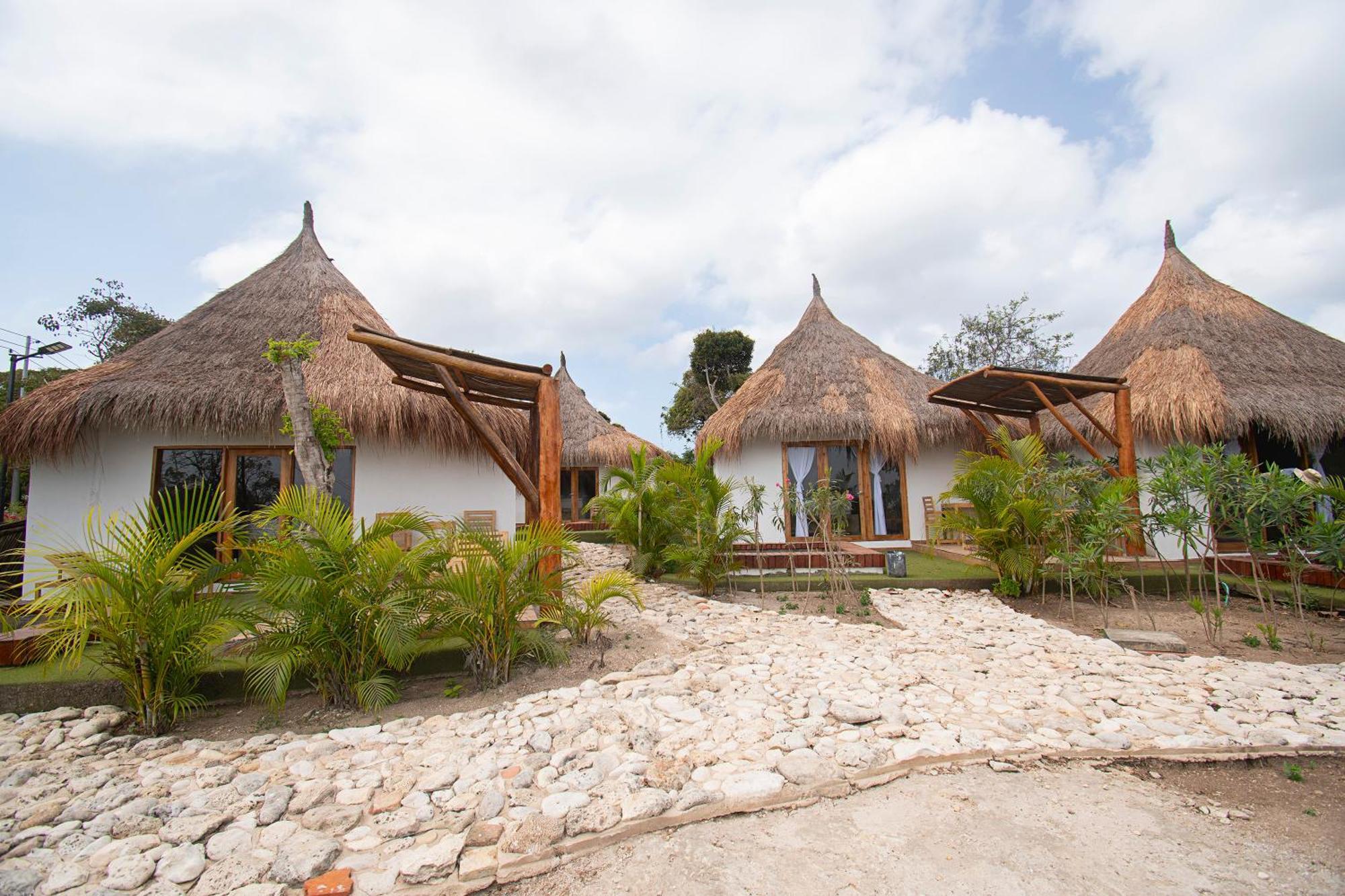 Amalife Beach Club & Hotel Tierra Bomba Exteriör bild