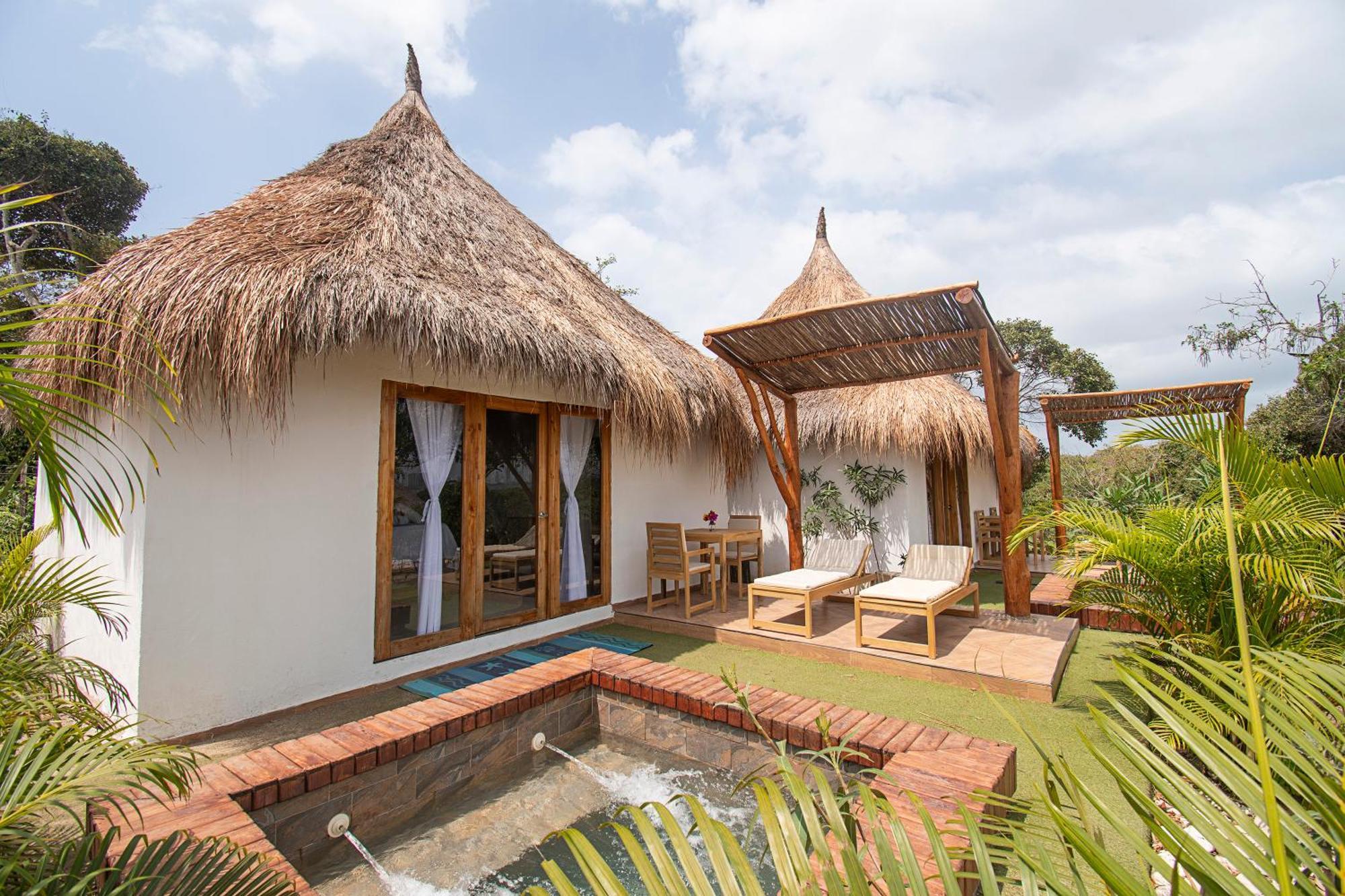 Amalife Beach Club & Hotel Tierra Bomba Exteriör bild