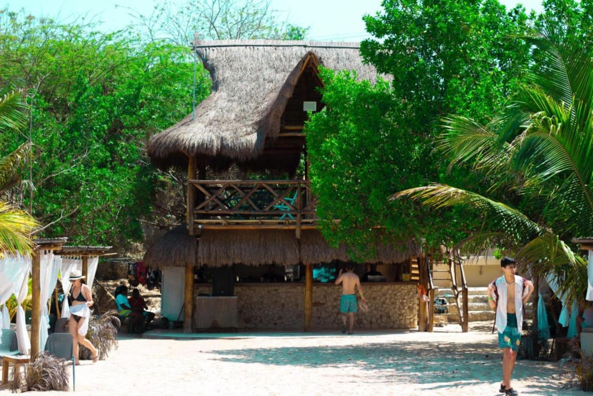 Amalife Beach Club & Hotel Tierra Bomba Exteriör bild